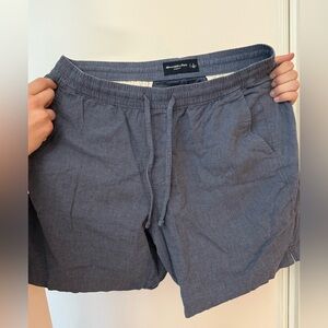 Men’s Size Large Abercrombie and Fitch 5” inseam Shorts- Many colors available!